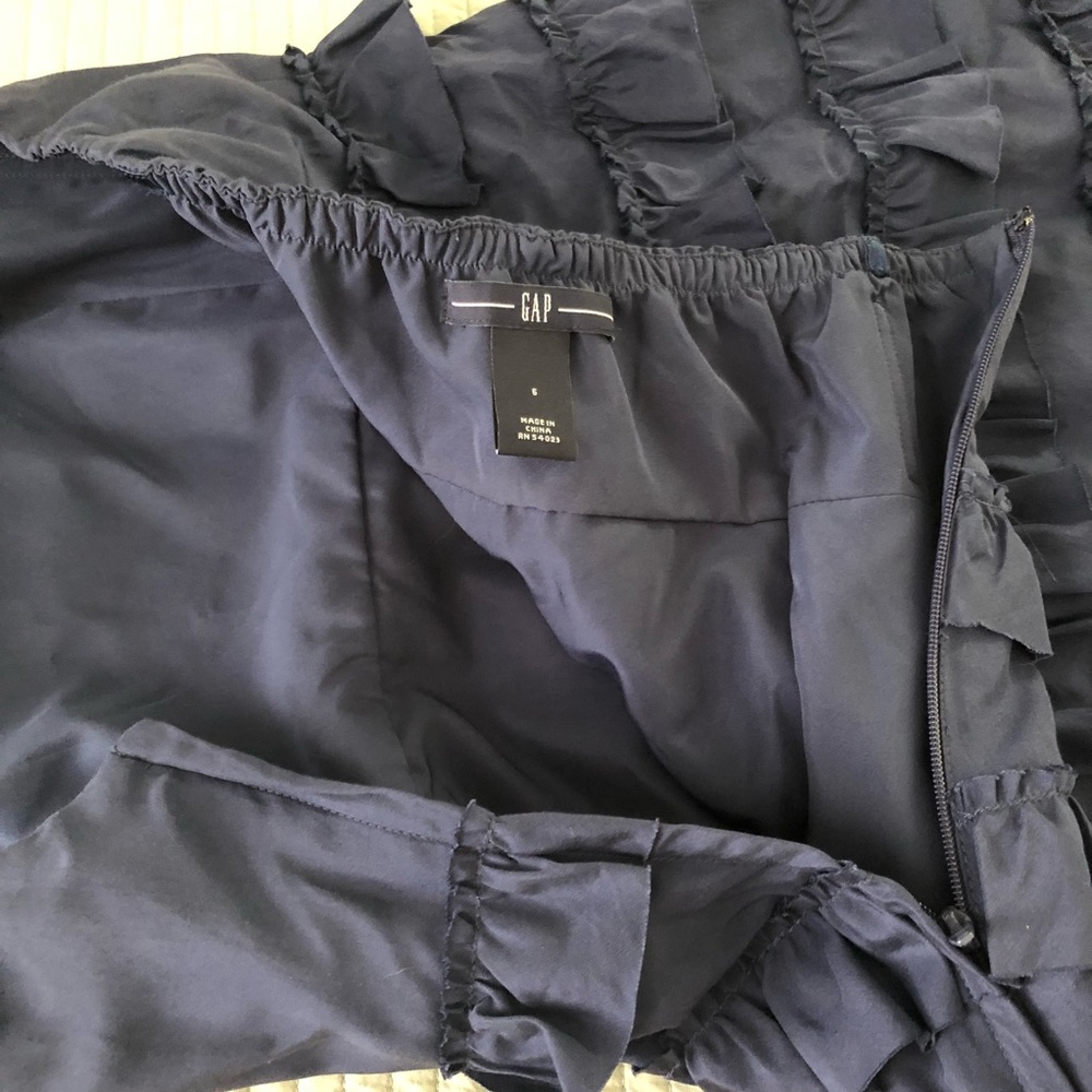 Gap size 6 strapless navy party dress - Picture 3 of 4